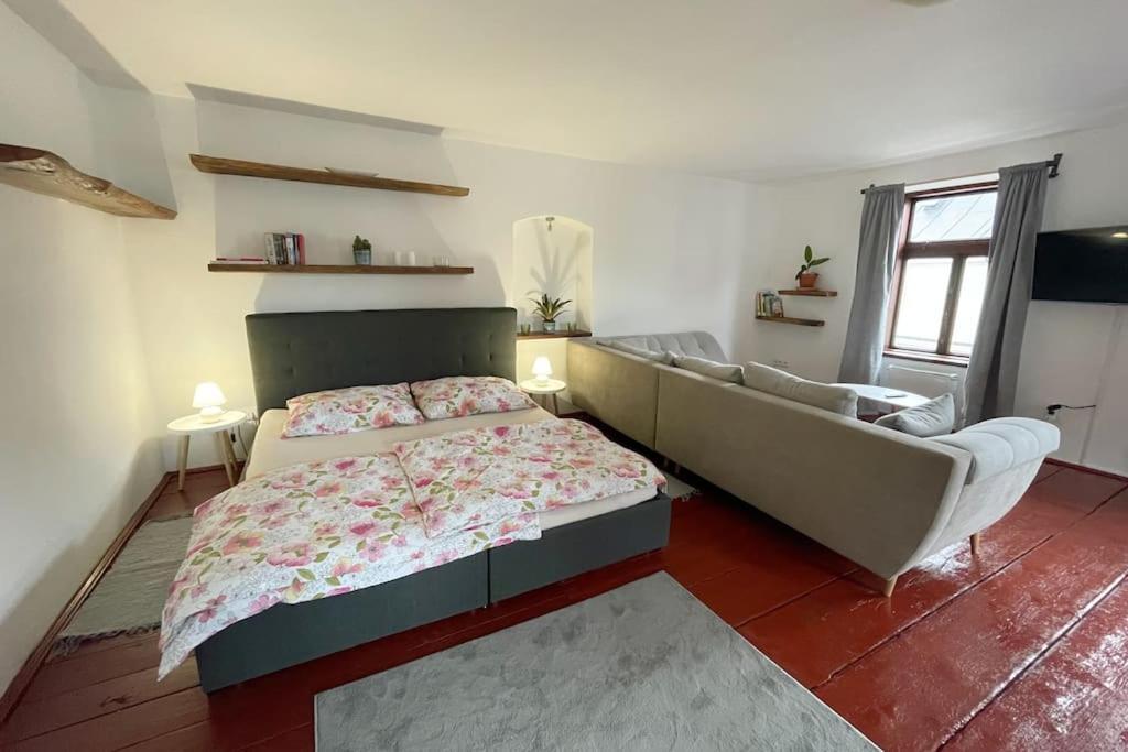 Apartman U Spinaru Trest Exterior photo