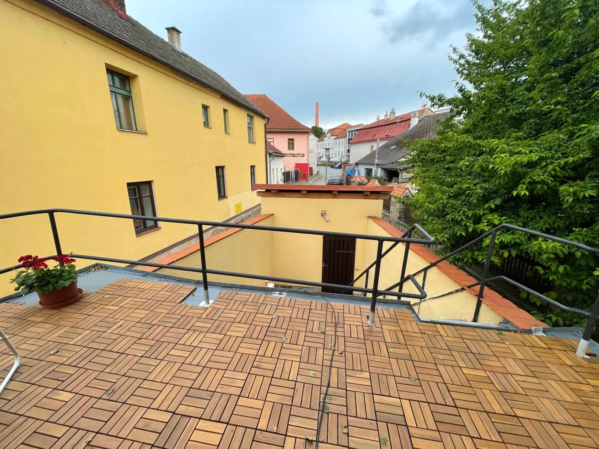 Apartman U Spinaru Trest Exterior photo