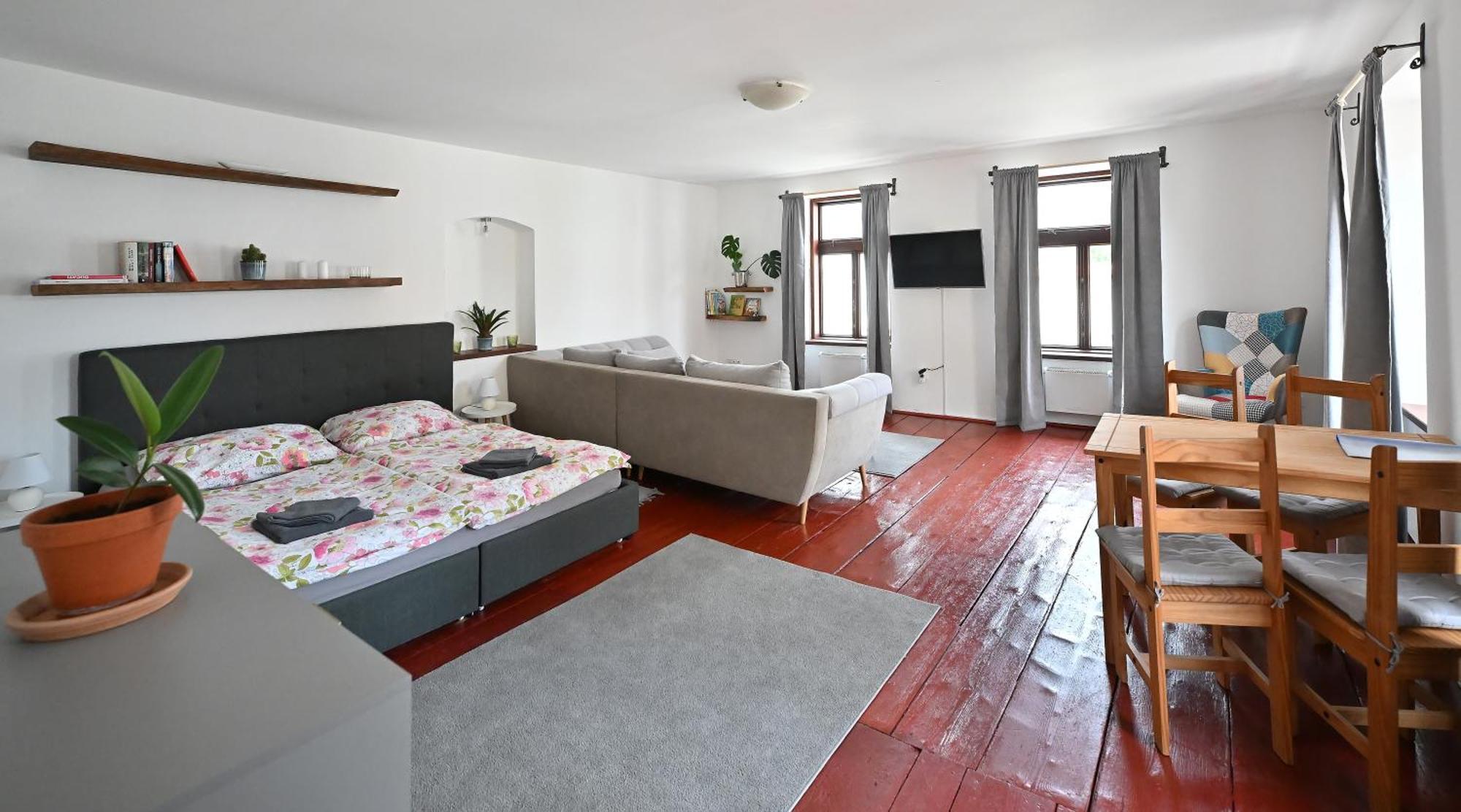 Apartman U Spinaru Trest Exterior photo