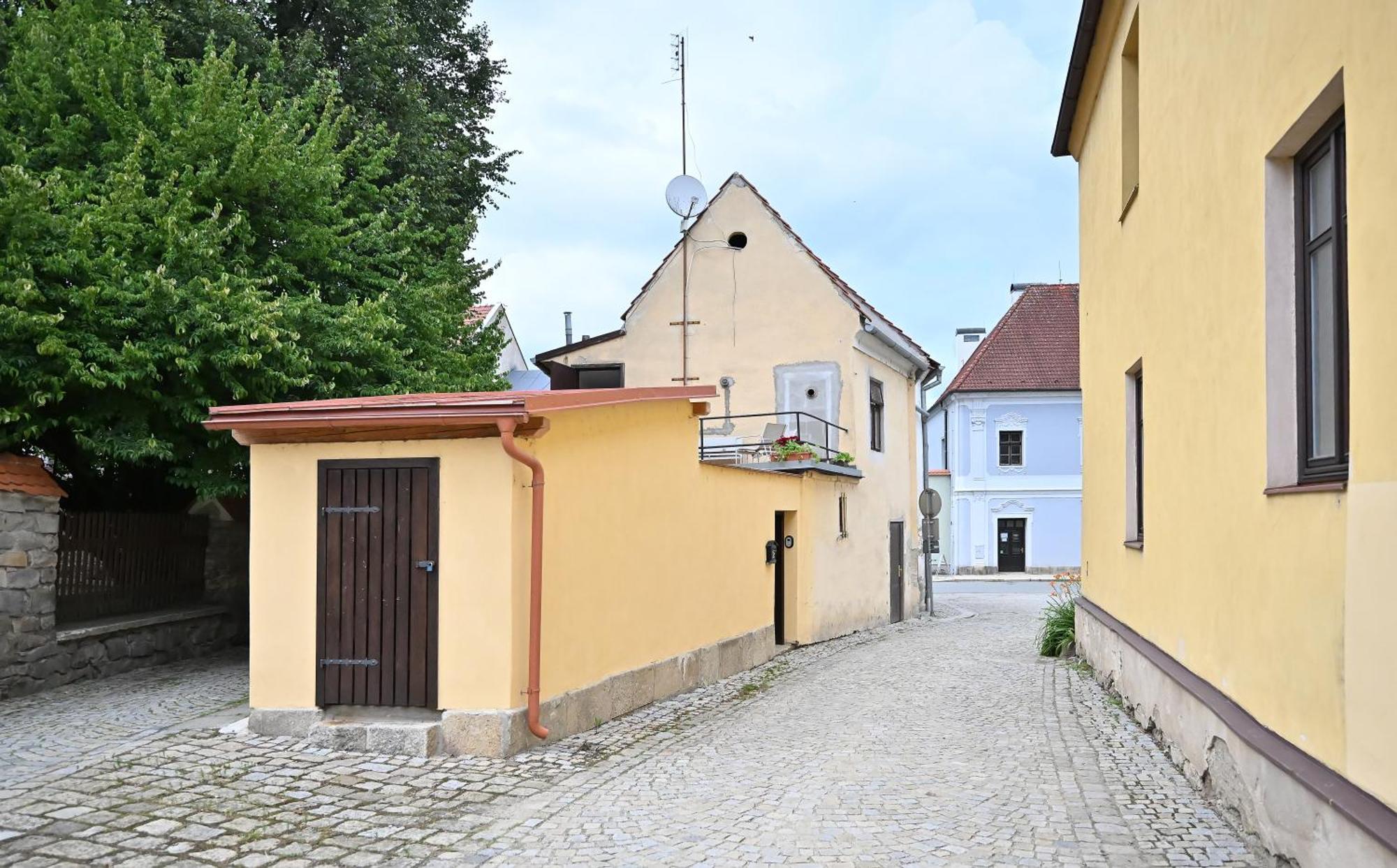 Apartman U Spinaru Trest Exterior photo