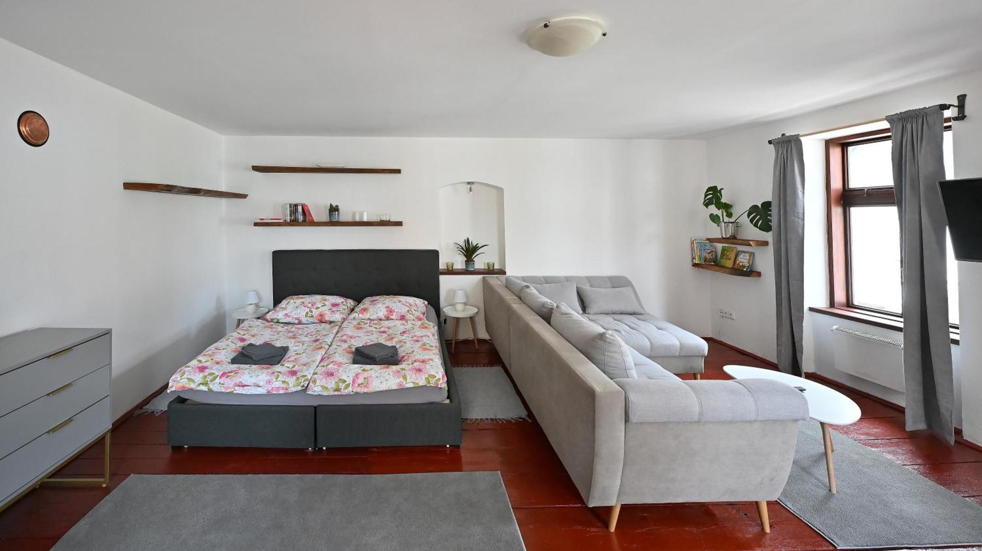 Apartman U Spinaru Trest Exterior photo