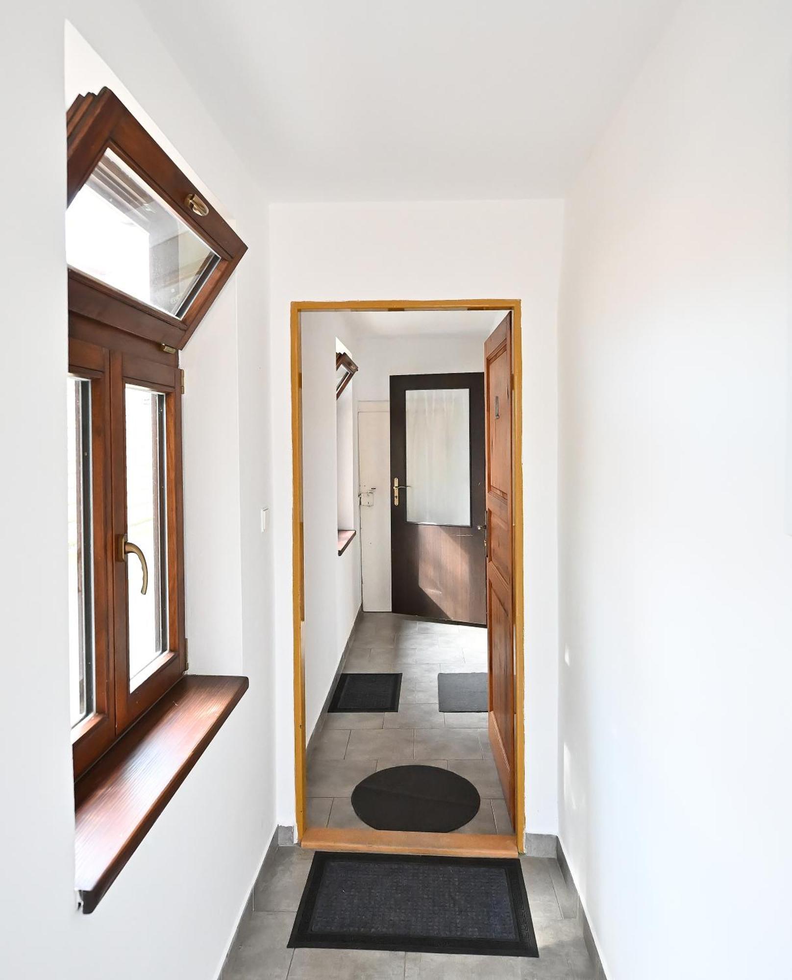 Apartman U Spinaru Trest Exterior photo